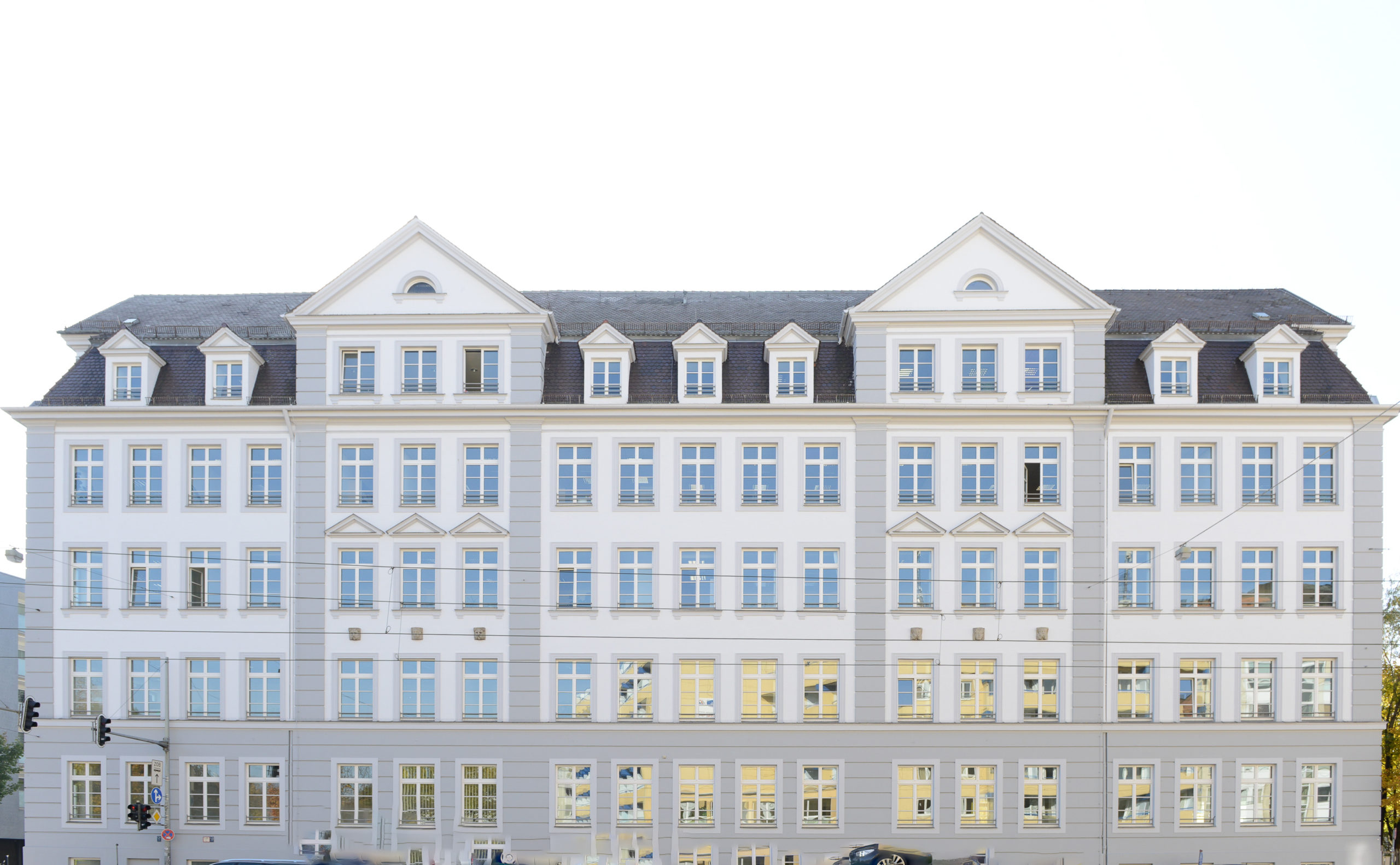 Chancen in einem herausfordernden Markt realisiert: REinvest Asset Management S.A. erwirbt historische Immobilie im Münchener Arnulfpark